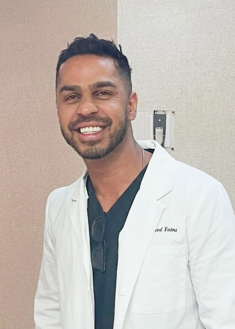 Dr. Naved Fatmi 專業照片